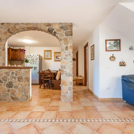 Daire Casa Vacanze Lilly Teulada